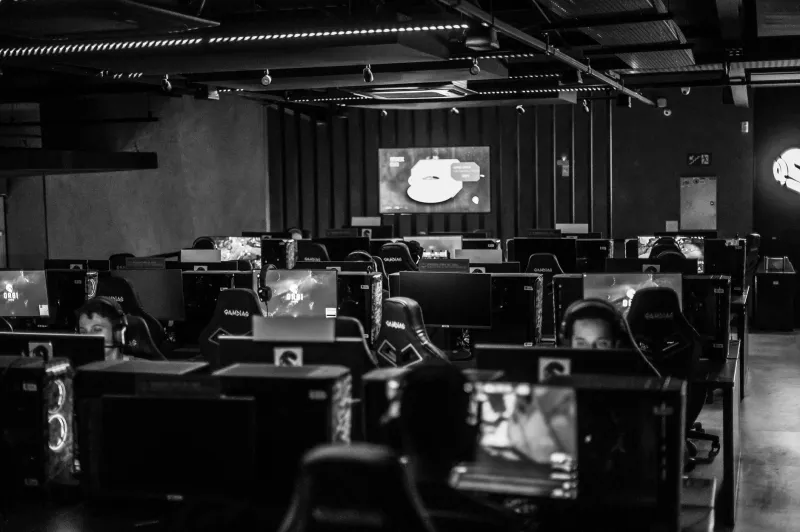 Pixel al femminile: come le donne stanno riscrivendo le regole del gaming italiano